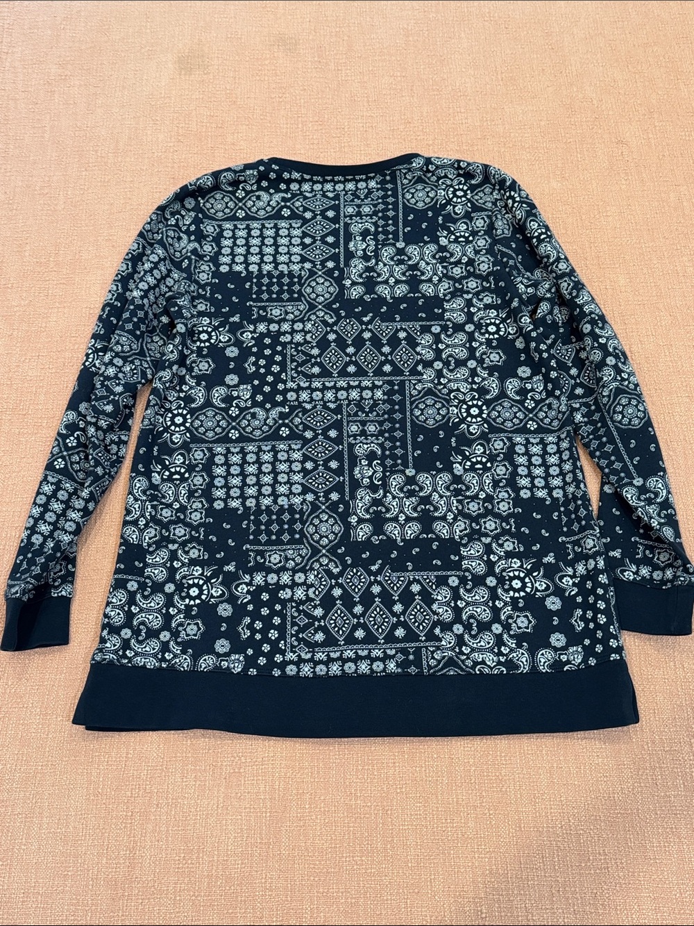 Large wm’s Paisley Print Pullover in dark navy blue & White - Picture 6 of 16